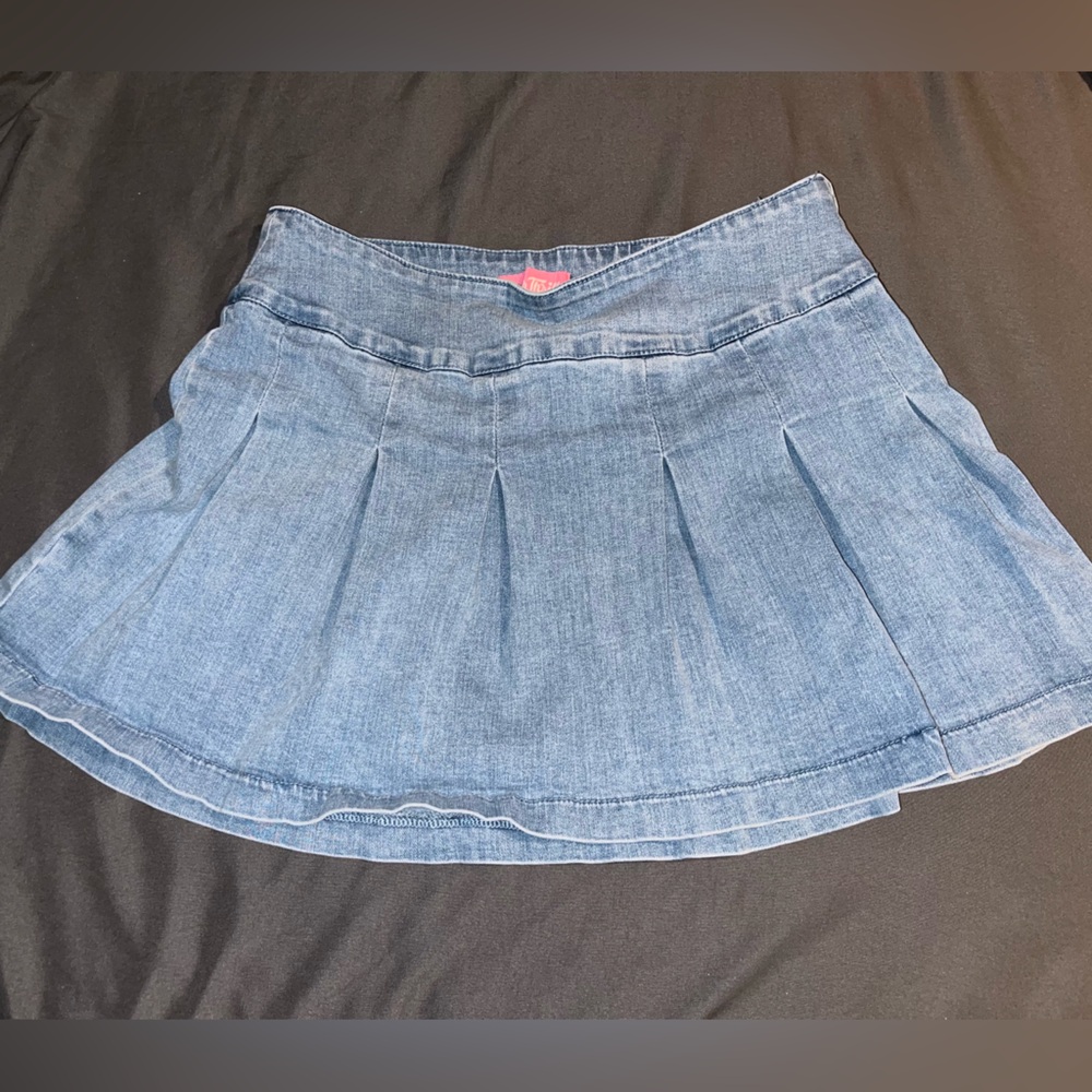 Women jean skirt size Medium - Picture 2 of 6
